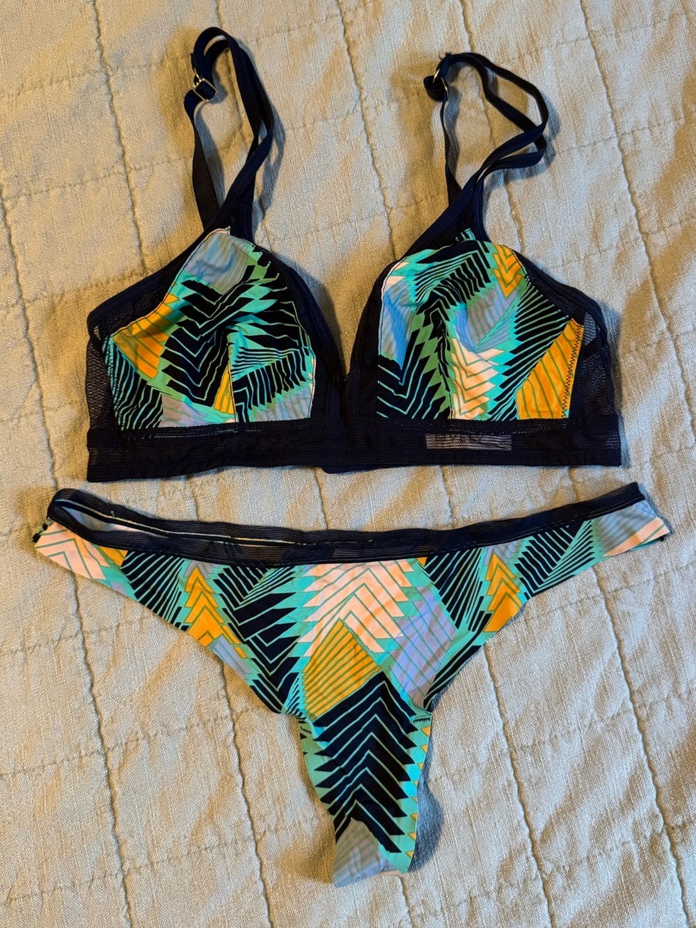 Lively lingerie set